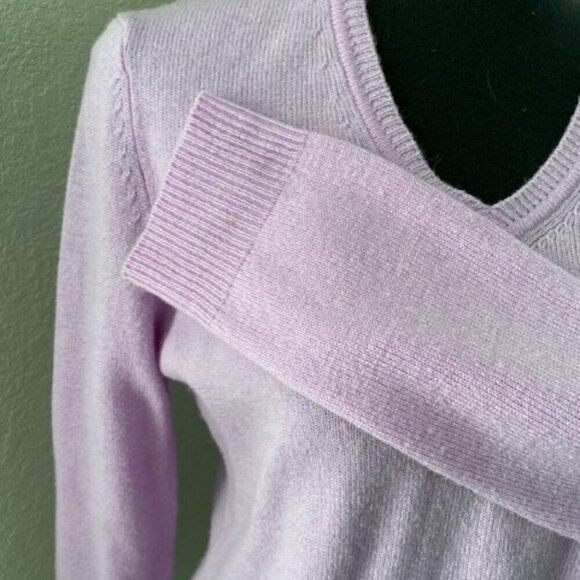PECK and PECK Lilac Purple Cashmere V Neck Pullover Sweater Medium - Picture 9 of 11